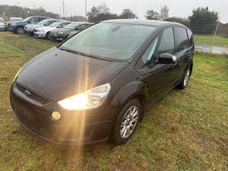 Schwarz Gebraucht 2010 Ford S-MAX Trend Van / Kleinbus | 2.000 €