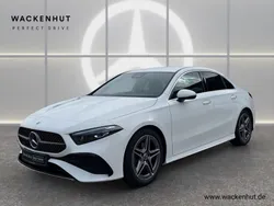 Weiss Gebraucht 2023 Mercedes A200 AMG Limousine | 34.290 € (Etwas zu teuer)