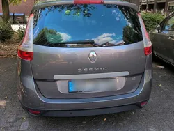 Gebraucht 2011 Renault Scénic III Bose Edition Van / Kleinbus | 2.999 € (Etwas zu teuer)