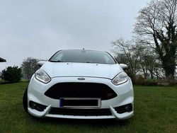 Weiß Gebraucht 2013 Ford Fiesta ST Kleinwagen | 8.000 € (Fairer Preis)