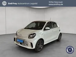 Weiß Gebraucht 2021 Smart ForFour Electric Drive Passion Limousine | 11.890 € (Etwas zu teuer)