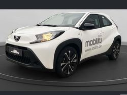 Weiß Gebraucht 2024 Toyota Aygo Business Edition Kleinwagen | 15.550 € (Fairer Preis)