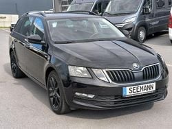 Schwarz Gebraucht 2018 Skoda Octavia Clever Kombi | 17.400 € (Fairer Preis)