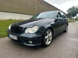 Schwarz Gebraucht 2004 Mercedes C30 AMG AMG Limousine | 6.200 €