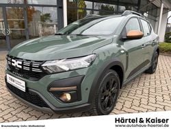 Twilightblue mettallic / schwarz (schwarz) Gebraucht 2024 Dacia Sandero Extreme Kleinwagen | 18.890 € (Fairer Preis)