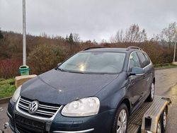 Schwarz Gebraucht 2009 VW Golf VI Trendline Kleinwagen | 1.690 € (Fairer Preis)