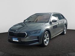 Grau Gebraucht 2024 Skoda Octavia Kombi | 29.285 € (Fairer Preis)