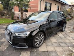 Schwarz Gebraucht 2020 Audi A3 Sportback e-tron Ambiente Kleinwagen | 19.950 € (Fairer Preis)