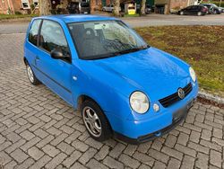 Blau Gebraucht 2003 VW Lupo Kleinwagen | 1.400 € (Fairer Preis)
