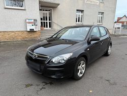 Schwarz Gebraucht 2010 Hyundai i30 Limousine | 3.999 € (Etwas zu teuer)