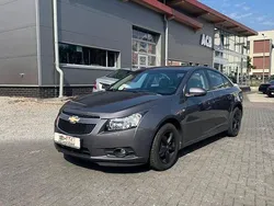 Grau Gebraucht 2011 Chevrolet Cruze LT Limousine | 2.900 €