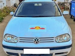 Weiß Gebraucht 1999 VW Golf IV Kombi | 1.200 € (Guter Preis)