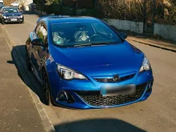 Blau Gebraucht 2017 Opel Astra GTC OPC Limousine | 19.900 €