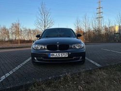 Grau Gebraucht 2007 BMW 116 Kleinwagen | 6.000 €