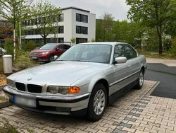 BMW 728