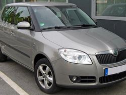 Beige Gebraucht 2009 Skoda Fabia Classic Kleinwagen | 4.499 € (Teuer)