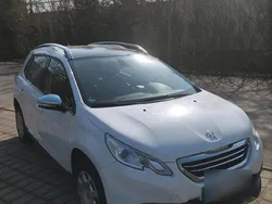 Weiß Gebraucht 2015 Peugeot 2008 SUV | 10.000 € (Teuer)