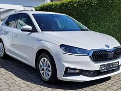 Candyweiss Gebraucht 2023 Skoda Fabia Style Kleinwagen | 19.399 € (Superpreis)