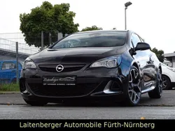 Schwarz Gebraucht 2018 Opel Astra GTC OPC Coupé | 19.900 €