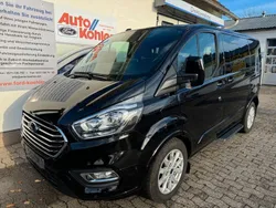 Schwarz Gebraucht 2024 Ford Tourneo Custom Titanium Van / Kleinbus | 46.770 € (Fairer Preis)