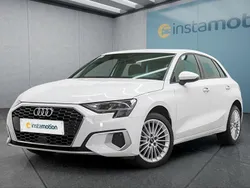 Weiß Gebraucht 2024 Audi A3 Sportback Limousine | 27.699 € (Fairer Preis)