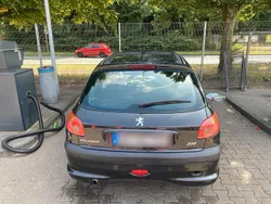 Schwarz Gebraucht 2004 Peugeot 206 Kombi | 1.050 €