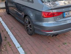 Grau Gebraucht 2016 Audi A3 S-Line Limousine | 15.399 € (Guter Preis)