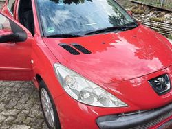 Rot Gebraucht 2009 Peugeot 206+ Kleinwagen | 1.549 € (Fairer Preis)