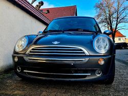 Grau Gebraucht 2006 Mini ONE Kleinwagen | 5.200 € (Teuer)