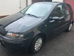 Schwarz Gebraucht 2003 Fiat Punto Kleinwagen | 1.800 € (Etwas zu teuer)