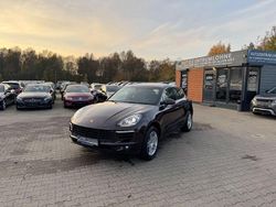 Braun Gebraucht 2015 Porsche Macan S SUV | 26.990 € (Fairer Preis)
