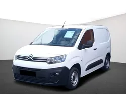 Weiß Gebraucht 2019 Citroën Berlingo PureTech Van / Kleinbus | 12.990 € (Guter Preis)