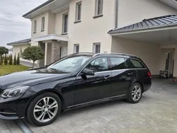 Schwarz Gebraucht 2013 Mercedes E200 Avantgarde Kombi | 14.950 € (Etwas zu teuer)