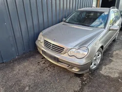 Silber Gebraucht 2005 Mercedes C220 Kombi | 2.500 € (Fairer Preis)