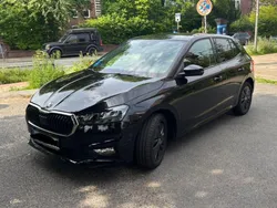 Schwarz Gebraucht 2023 Skoda Fabia Ambition Kleinwagen | 17.500 € (Guter Preis)