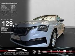 Weiss Gebraucht 2023 Skoda Scala Ambition Kleinwagen | 19.970 € (Guter Preis)