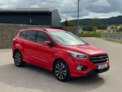Rot Gebraucht 2018 Ford Kuga ST-Line SUV | 17.900 € (Guter Preis)
