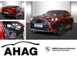 Schwarz Gebraucht 2024 BMW iX2 Luxury Line SUV | 51.840 € (Superpreis)