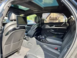 Grau Gebraucht 2014 Audi A8 Sport Limousine | 38.080 €