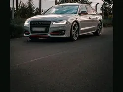 Grau Gebraucht 2017 Audi S8 plus Limousine | 52.750 €