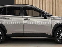 Urban khaki Neu 2025 Toyota Corolla Cross Style SUV | 38.980 € (Etwas zu teuer)