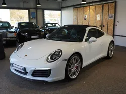 Weiß Gebraucht 2017 Porsche 911 Carrera 4S | 114.990 €