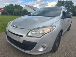 Silber Gebraucht 2011 Renault Mégane III Expression Limousine | 2.799 € (Guter Preis)