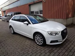 Weiß Gebraucht 2017 Audi A3 Design Limousine | 17.990 € (Fairer Preis)