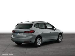 Skyscraper grau metallic Gebraucht 2024 BMW 225 Active Tourer Luxury Line Van / Kleinbus | 38.484 € (Fairer Preis)