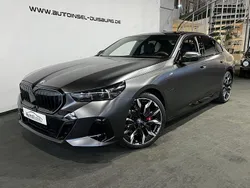 Grau Gebraucht 2025 BMW 550e M Sport Limousine | 93.450 € (Teuer)