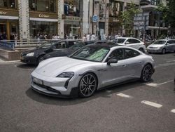 Silber Gebraucht 2025 Porsche Taycan Turbo GT Limousine | 198.000 €