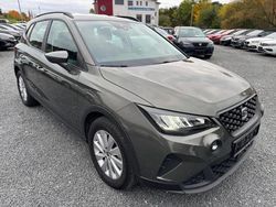 Grau Gebraucht 2024 Seat Arona Style SUV | 19.390 € (Guter Preis)