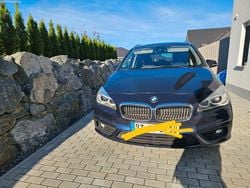 Blau Gebraucht 2016 BMW 218 Gran Tourer Advantage Van / Kleinbus | 12.500 € (Guter Preis)