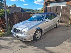 Silber Gebraucht 2000 Mercedes CLK230 Avantgarde Cabrio | 5.400 € (Etwas zu teuer)